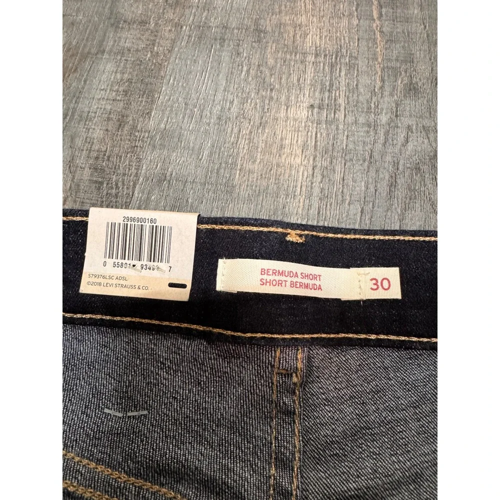 Levis Bermuda Shorts Womens 30 Dark Indigo Mid Rise Slim Fit Denim 2996900160